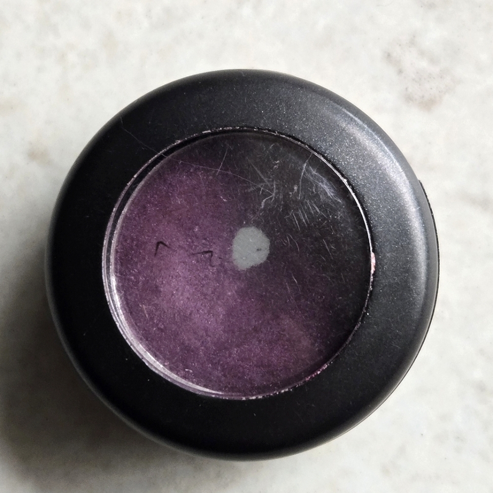 MAC Cosmetic eyeshadow in the Discontinued shade Nocturnell with a frost finish